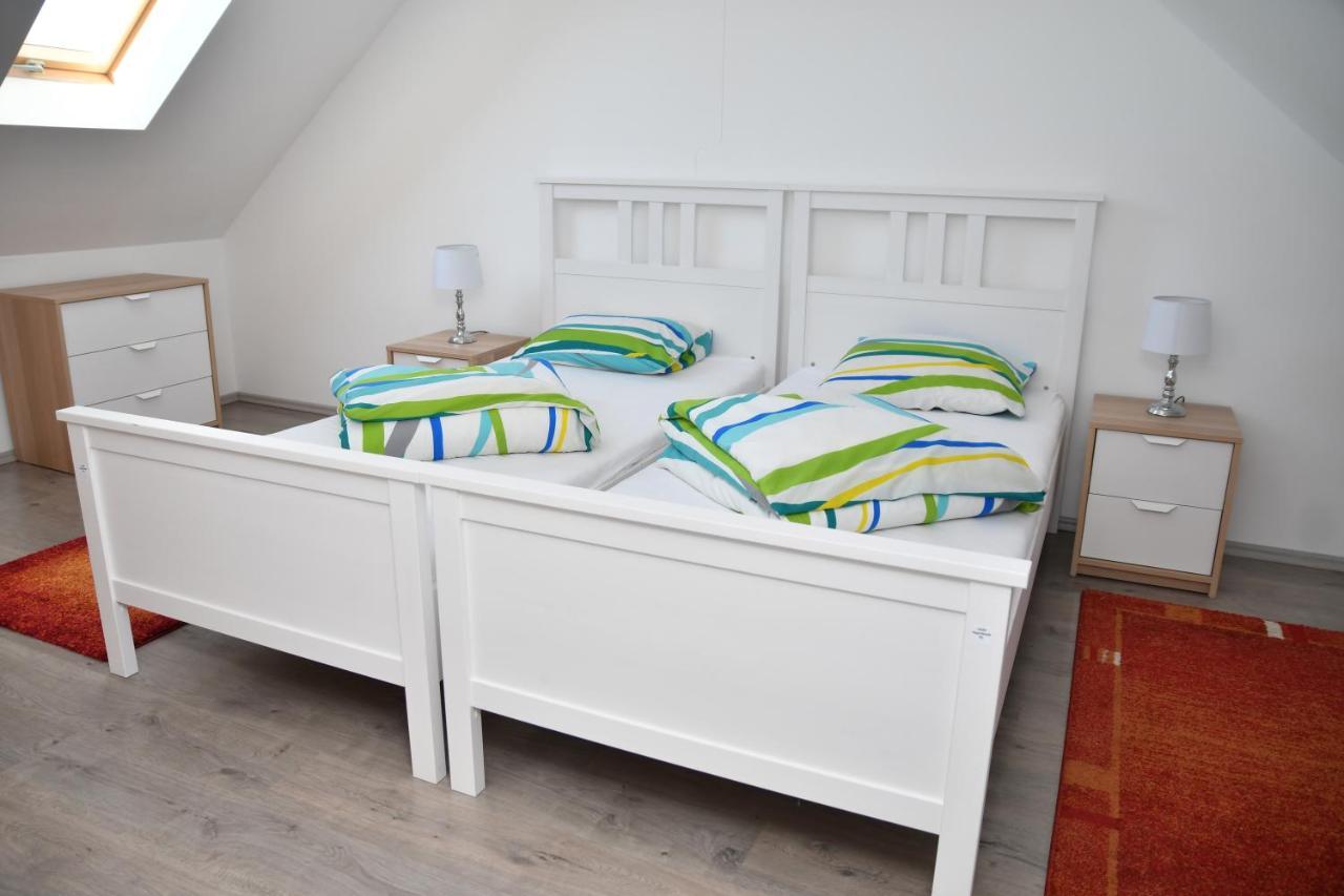 Föveny Apartmanok Balatonfůzfő Kültér fotó